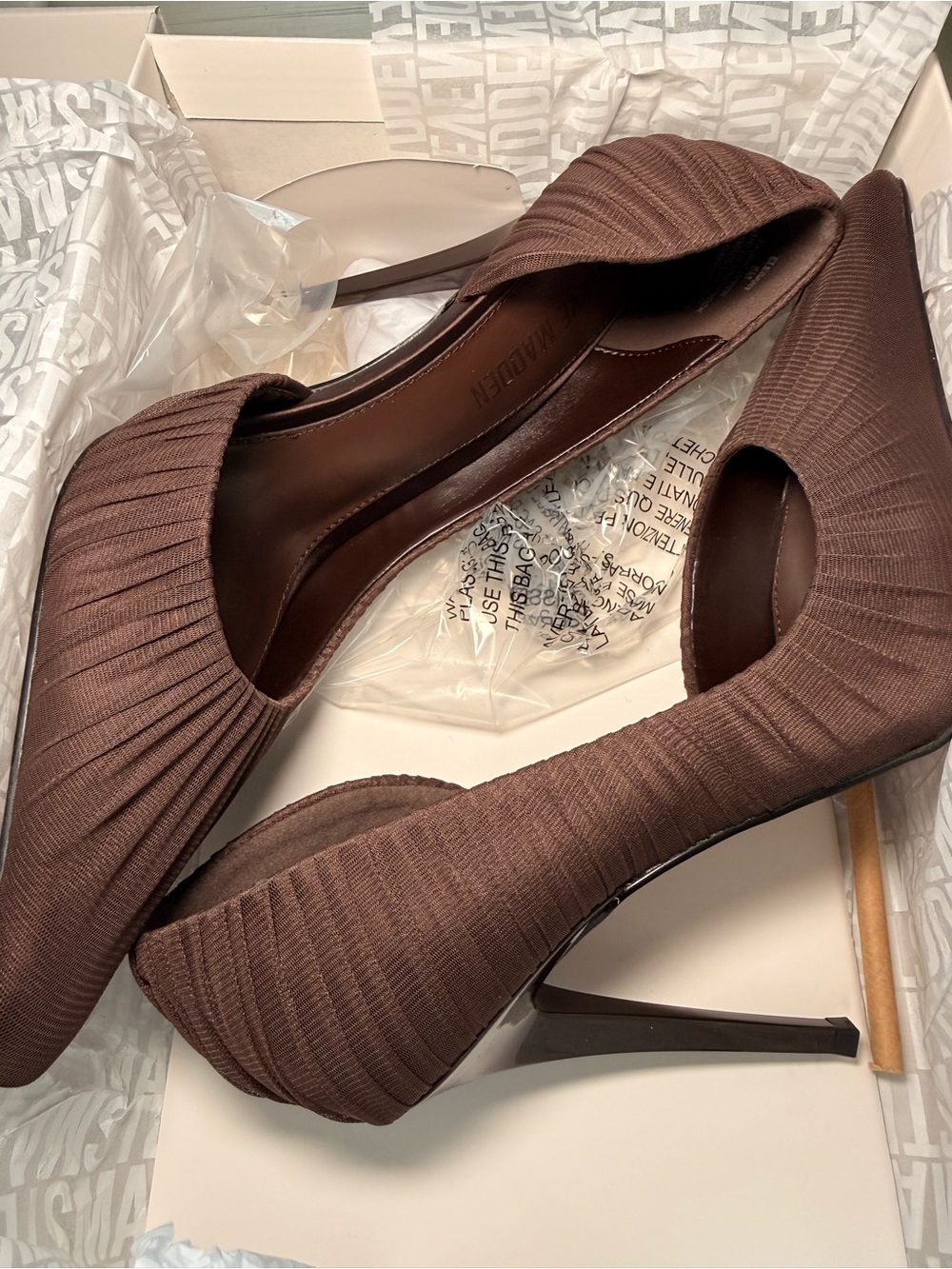 Steve Madden Chocolate Brown Pointed Stiletto Pump - Picture 4 of 6